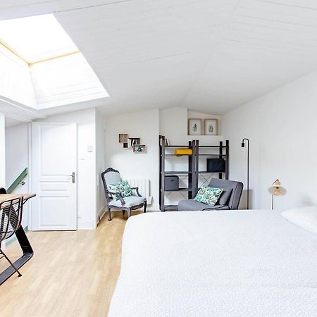 Superbe Duplex De 70M2 Avec 2 Chambres En Hyper Centre Au Calme Sur Cour Classe 3 Etoiles Avec Parking En Option La Rochelle (Charente-Maritime) Exterior photo