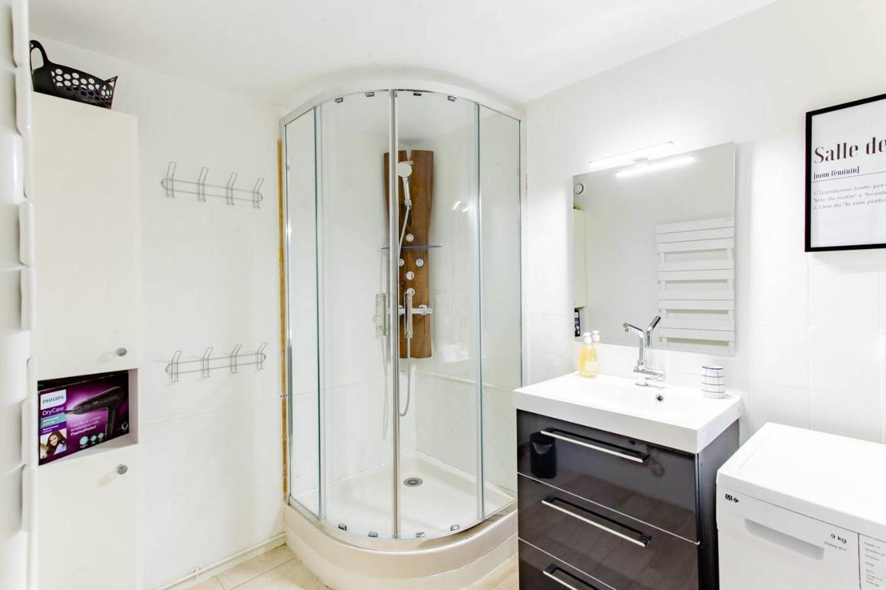 Superbe Duplex De 70M2 Avec 2 Chambres En Hyper Centre Au Calme Sur Cour Classe 3 Etoiles Avec Parking En Option La Rochelle (Charente-Maritime) Exterior photo